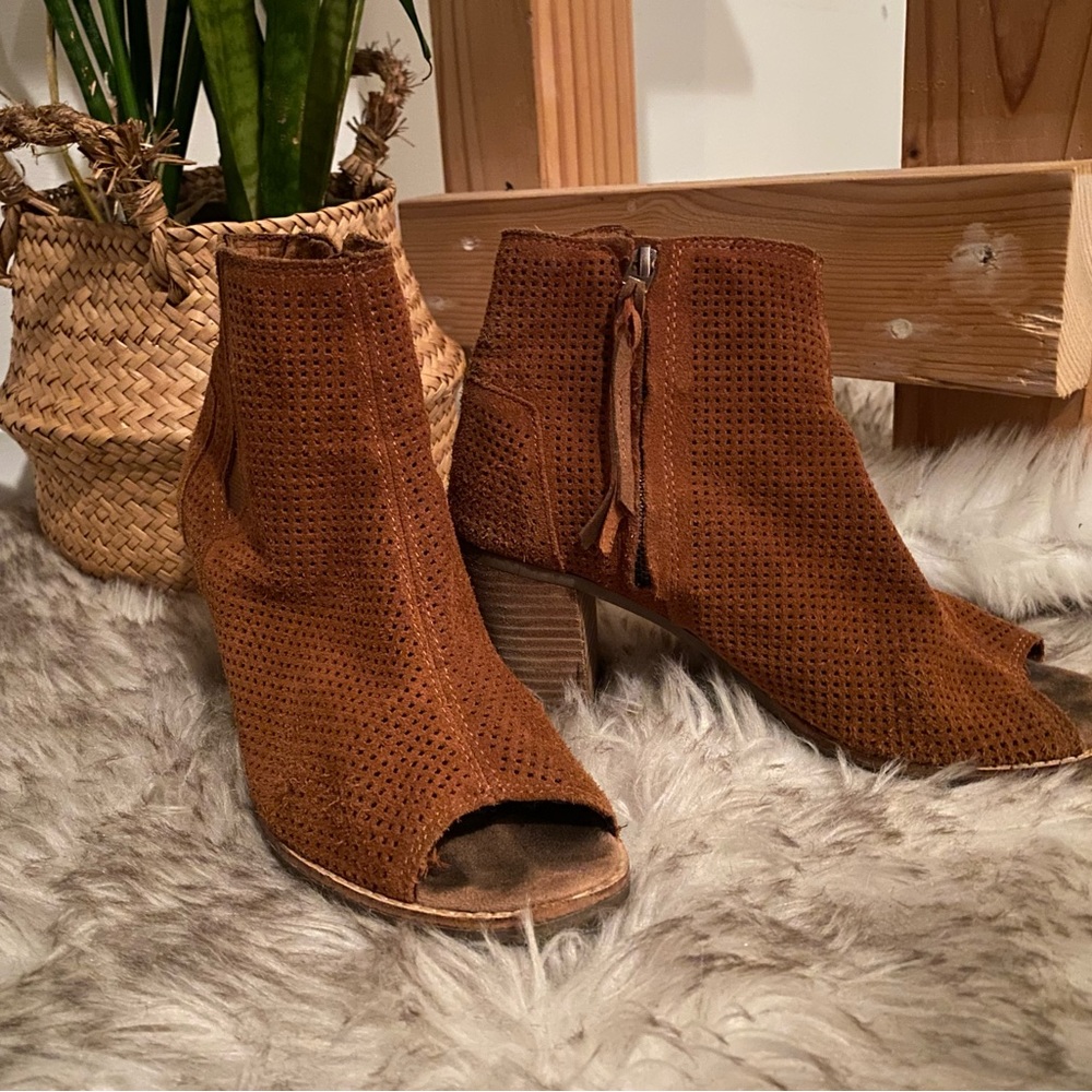 Toms Booties